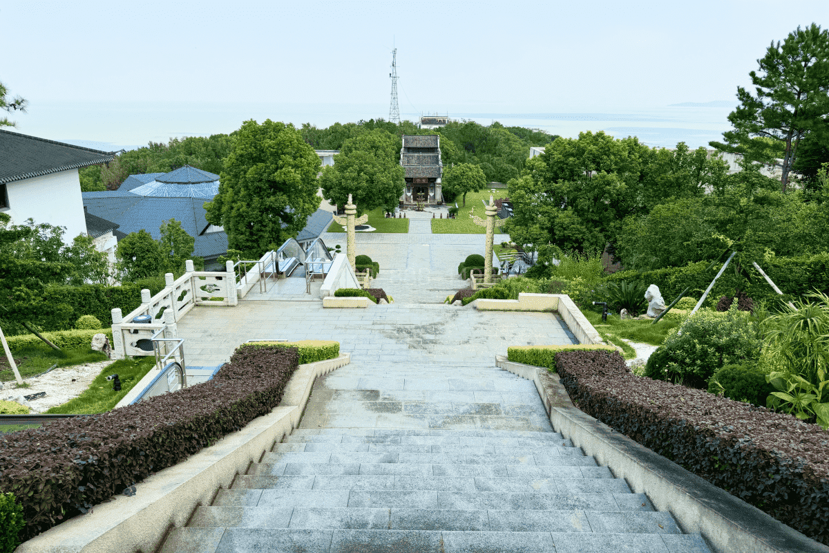名流陵园官网园区环境图